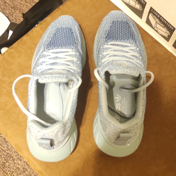 NWT Womens Adidas Swift Run 22 Magic Grey Altered Blurs - Picture 3 of 6